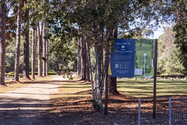 Logan_Village_cemetery.jpeg