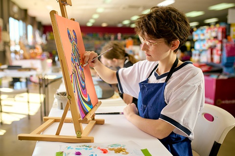 WEB - jruckli _KRANK Zebra painting 1.jpg