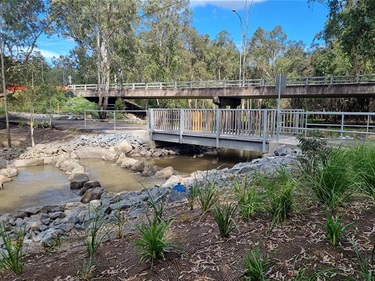 Queens road pedestrian bridge across Scrubby Creek at Queens Road