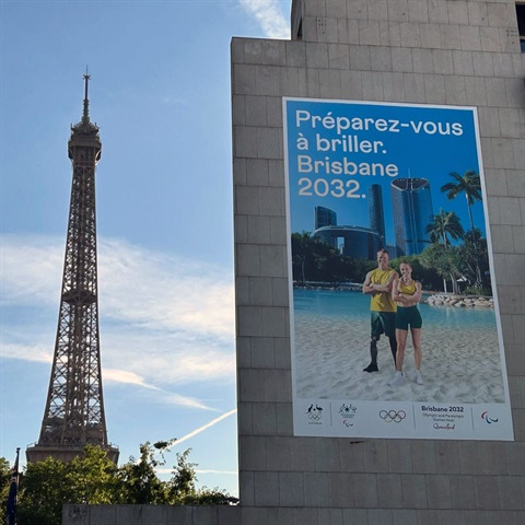 Brisbane 2032 billboard in Paris that features Logan athlete Genevieve Gregson