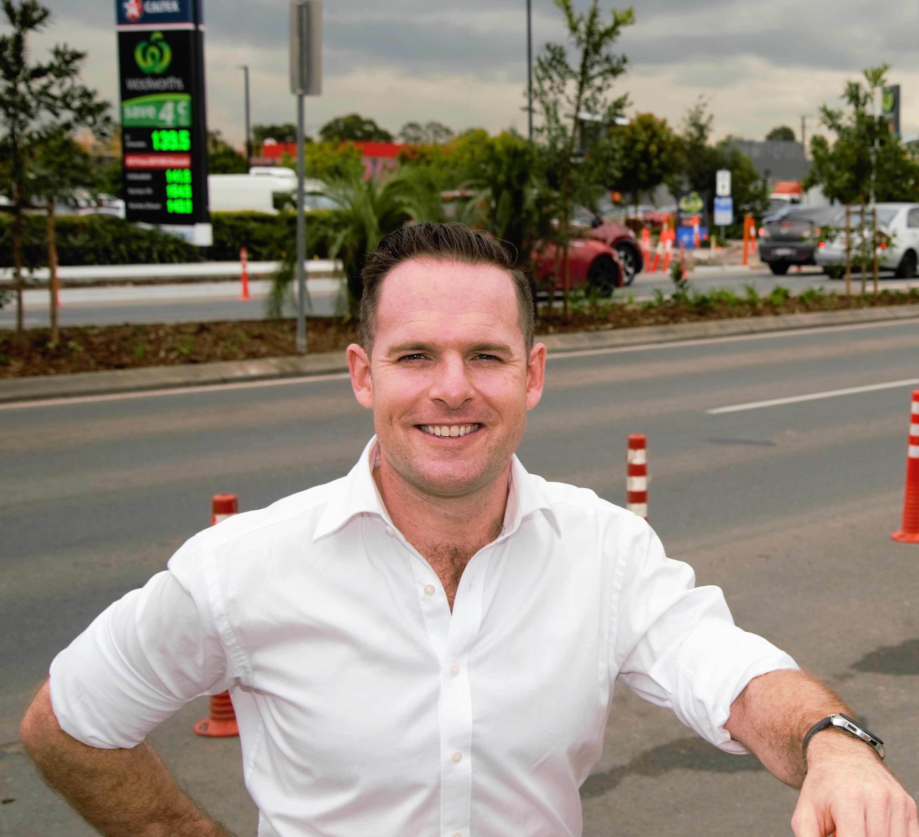 Deputy Mayor Jon Raven on Loganlea Road