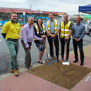 Division 2 Cr Teresa Lane, Woodridge MP Cameron Dick and Economic Development Chair Cr Jon Raven (centre) with TLCC Project Manager Sam Lock (left), Global Food Markets founder Paul Khieu and local business owner Victor Lee (right).