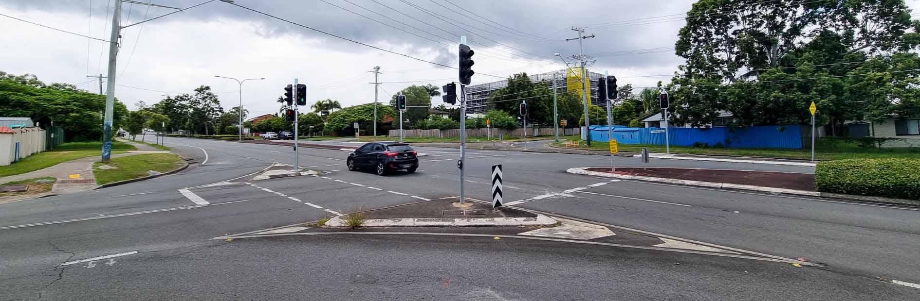 Springwood Road and Donna Avenue intersection shown before roadworks
