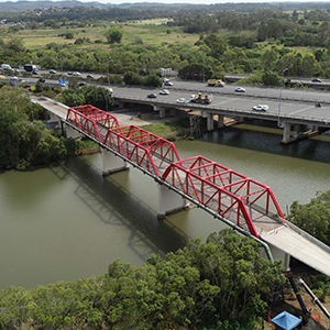 An aerial image of the Logan River at the Red Bridge near Beenleigh.