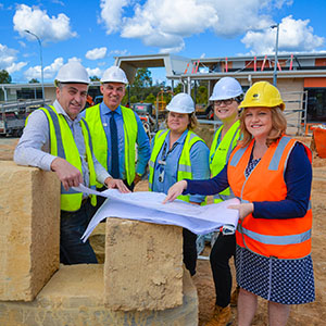 Councillor Laurie Koranski, Member for Logan Linus Power, San Damiano College Principal Peter Edwards, Department of Employment, Small Business and Training representative Melissa Cronk and Lendlease representative Terry Hamilton.